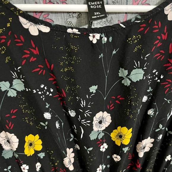 Emery Rose Floral Black Dress - Picture 8 of 10